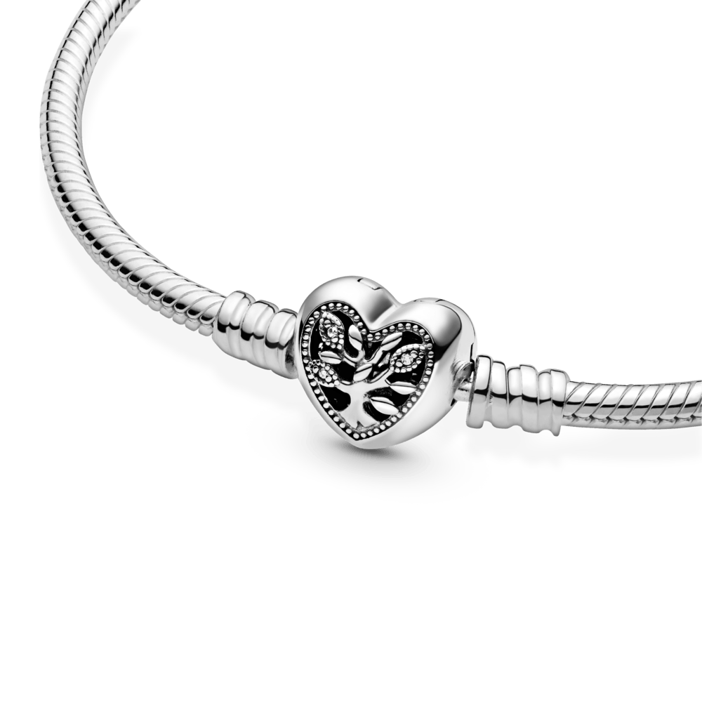 Brazalete cadena de serpiente Pandora Moments con broche corazón decorado el árbol familia
