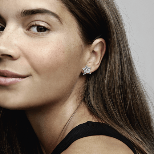 Aretes de botón Estrella celestial asimétrica