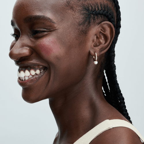 Aretes de Aro Perlas Cultivadas de Agua Dulce Tratadas